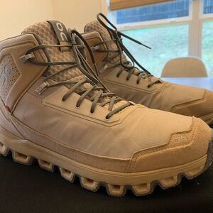 On Men's Cloudridge Hiking Boots